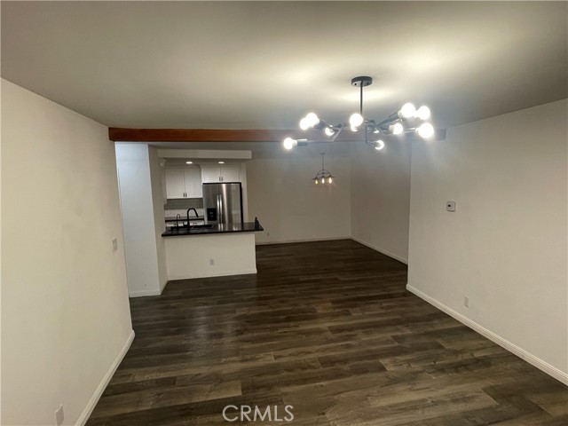 Detail Gallery Image 5 of 49 For 15511 Sherman Way, Van Nuys,  CA 91406 - 3 Beds | 2 Baths