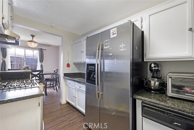 Detail Gallery Image 11 of 24 For 12351 Osborne Pl #15,  Pacoima,  CA 91331 - 2 Beds | 1/1 Baths