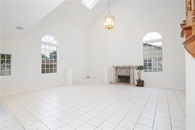 Image 5 of 45 For 9618 Samoline Avenue