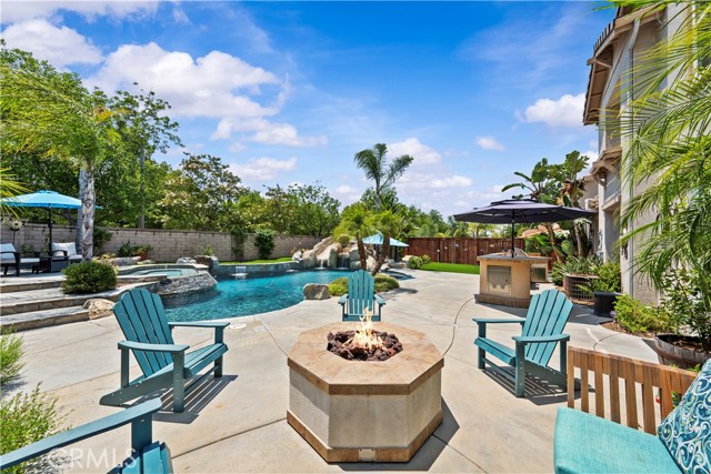 Detail Gallery Image 2 of 44 For 32829 Stonefield Ln, Temecula,  CA 92592 - 4 Beds | 3 Baths