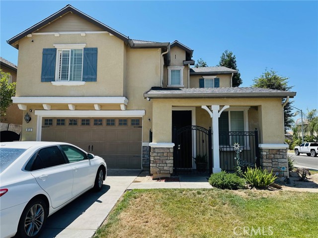 692 Blueberry Lane, Madera CA: https://media.crmls.org/medias/caed79f0-d5d6-40a0-b38c-9426d65ccef5.jpg