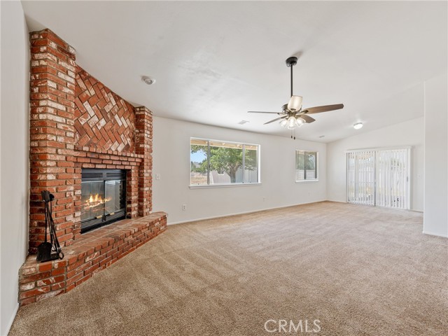 Detail Gallery Image 17 of 41 For 15464 Erie Rd, Apple Valley,  CA 92307 - 3 Beds | 2 Baths