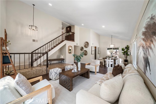 Detail Gallery Image 4 of 20 For 1643 Silver Rain Dr, Diamond Bar,  CA 91765 - 4 Beds | 2/1 Baths