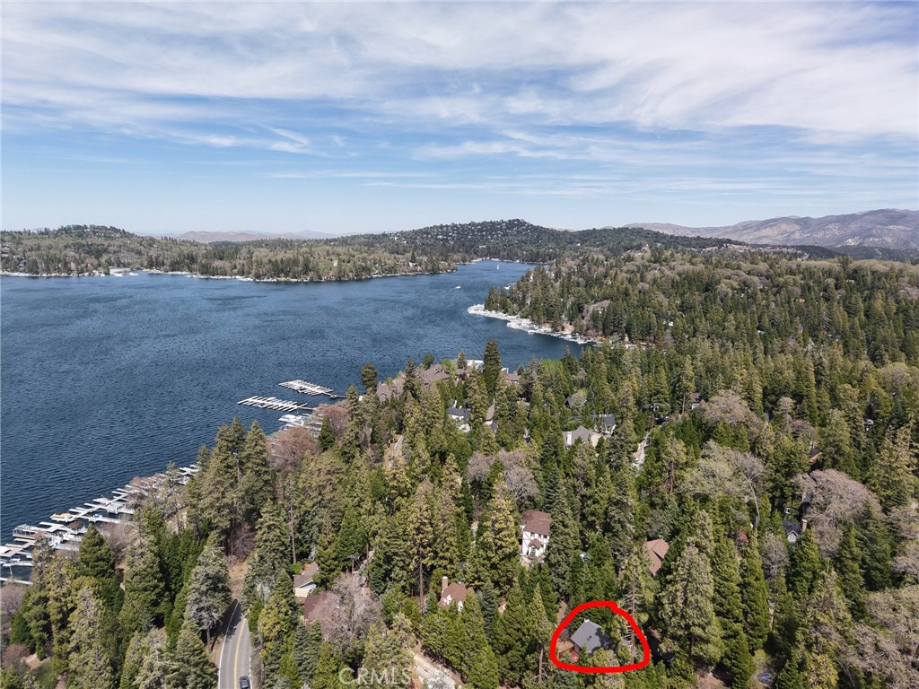 https://media.crmls.org/medias/caf01da6-8450-4791-9f7f-c8442635bad8.jpg?preset=X-Large