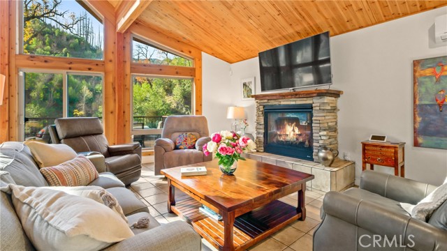 Detail Gallery Image 7 of 73 For 11081 Van Dorn Reservoir Rd, Middletown,  CA 95461 - 3 Beds | 2 Baths