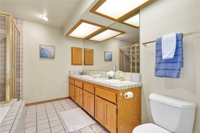 Detail Gallery Image 31 of 69 For 11062 Hollister Rd, Oak Hills,  CA 92344 - 4 Beds | 3 Baths