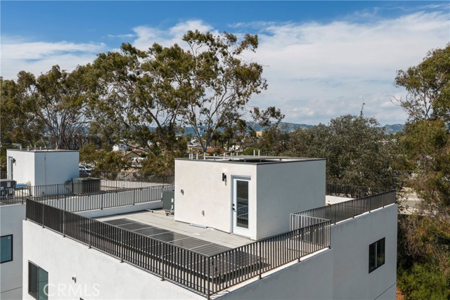 Detail Gallery Image 6 of 27 For 2517 Alsace #1/2,  Los Angeles,  CA 90016 - 3 Beds | 4 Baths