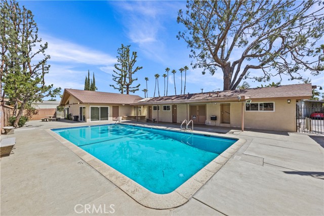 3900 S Temescal St, Corona CA: https://media.crmls.org/medias/caf29c89-f67e-4e7b-9fa0-969bab7580f8.jpg