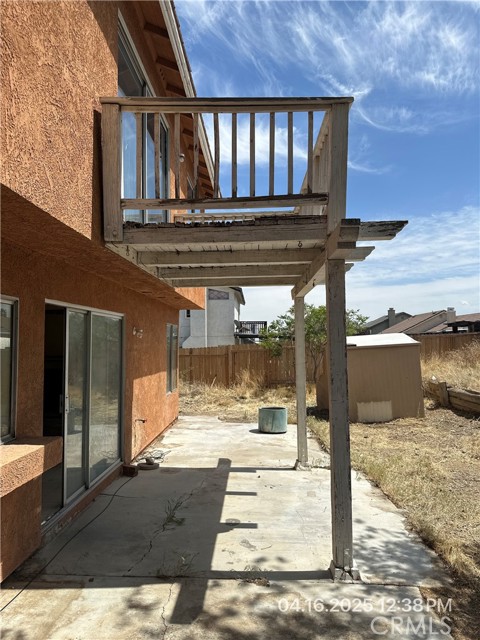 14535 Owens River Road, Victorville CA: https://media.crmls.org/medias/caf2b1ea-aa77-44a9-b4fd-83e9bd413fa1.jpg