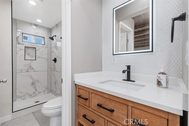 Detail Gallery Image 31 of 38 For 4769 E Malta, Long Beach,  CA 90815 - 3 Beds | 3 Baths