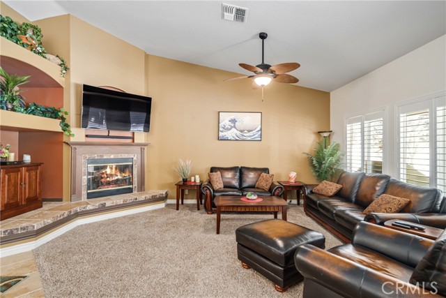 Detail Gallery Image 13 of 39 For 43902 21st St, Lancaster,  CA 93536 - 3 Beds | 2 Baths