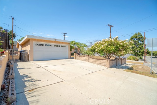 2013 General Street, Rancho Palos Verdes, California 90275, 4 Bedrooms Bedrooms, ,2 BathroomsBathrooms,Residential,Sold,General,SB22154520