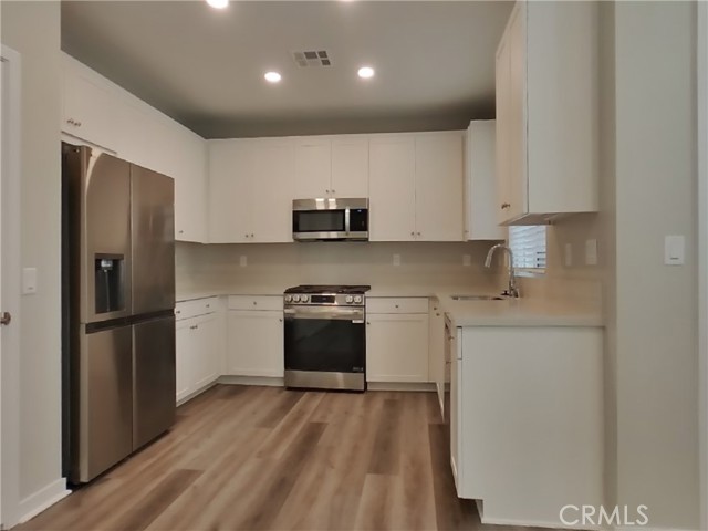 31683 Willowwood Way, Menifee CA: https://media.crmls.org/medias/caf4856d-b2af-4977-9bdc-cd81a2e7bcbc.jpg