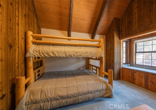 Detail Gallery Image 30 of 39 For 789 Iris Dr, Big Bear Lake,  CA 92315 - 3 Beds | 3 Baths