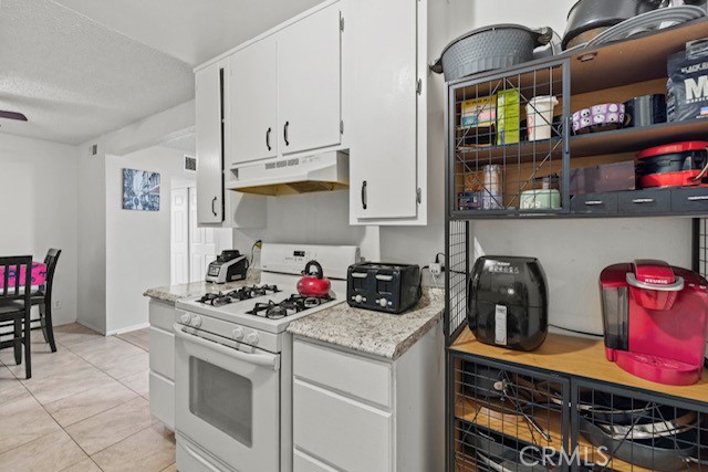 Detail Gallery Image 10 of 34 For 2040 W Avenue J13 #3,  Lancaster,  CA 93536 - 3 Beds | 2 Baths