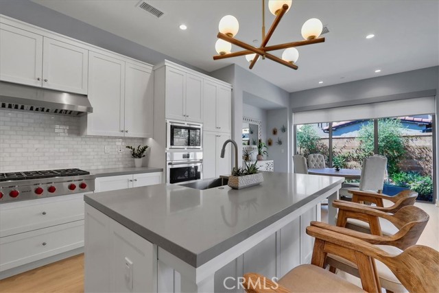 185 Plum Lily, Irvine CA: https://media.crmls.org/medias/caf56229-86bf-48f7-a79e-ff5d497db90b.jpg