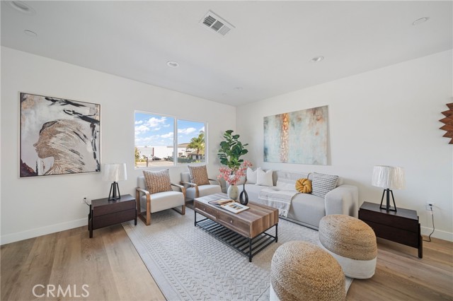 7692 9TH Street, Buena Park CA: https://media.crmls.org/medias/caf5cdd3-957d-489e-b4bc-f1554acd8dc0.jpg