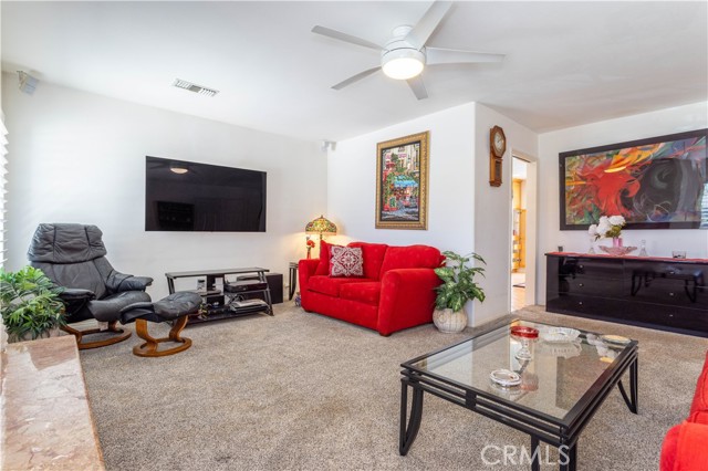 20357 Fairweather Street, Canyon Country CA: https://media.crmls.org/medias/caf6c44c-c977-48aa-8dfc-8e4194f6a654.jpg