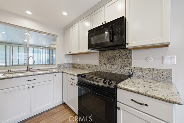 Detail Gallery Image 16 of 38 For 5026 Avenida Del Sol, Laguna Woods,  CA 92637 - 2 Beds | 2 Baths