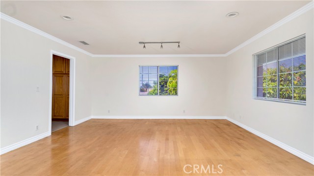 2116 Marine Avenue, Gardena CA: https://media.crmls.org/medias/caf78a75-53a7-4ea3-a3a6-4e3fb5ccb6f0.jpg