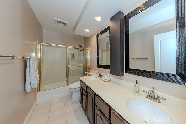 Detail Gallery Image 33 of 40 For 20475 via Infanta, Yorba Linda,  CA 92887 - 4 Beds | 3 Baths