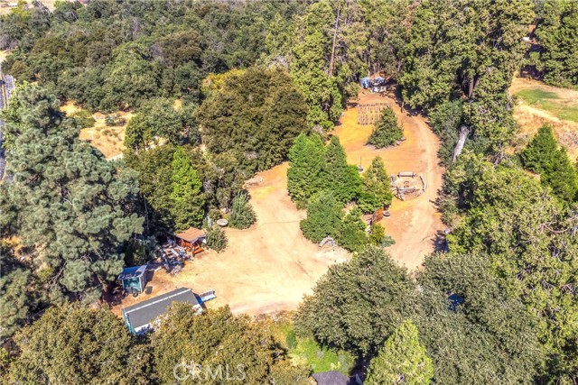 39065 Oak Glen Road, Oak Glen CA: https://media.crmls.org/medias/caf84144-7862-428a-85df-8fe4523ce86f.jpg