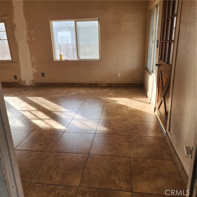 Detail Gallery Image 15 of 15 For 251 W 4th St, Perris,  CA 92570 - 4 Beds | 2 Baths