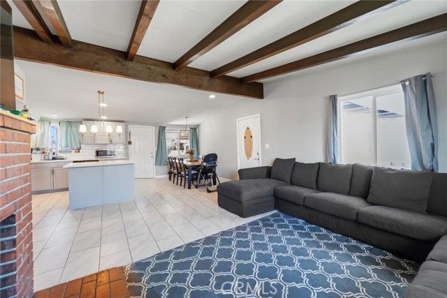 Detail Gallery Image 9 of 28 For 38871 Yucca Tree, Palmdale,  CA 93551 - 3 Beds | 1 Baths