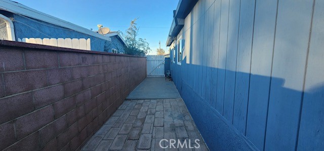 520 E Norberry, Lancaster CA: https://media.crmls.org/medias/cafa8c21-d7e7-40e9-8b83-7059b8461201.jpg