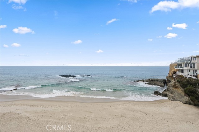 31755 Coast Hwy., Laguna Beach CA: https://media.crmls.org/medias/cafaf0c7-a530-4655-9876-2a67e86d2b3b.jpg