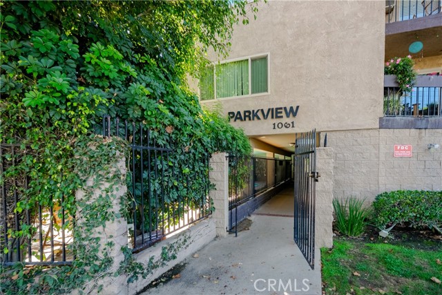 1061 Park Avenue, 306 photo 21