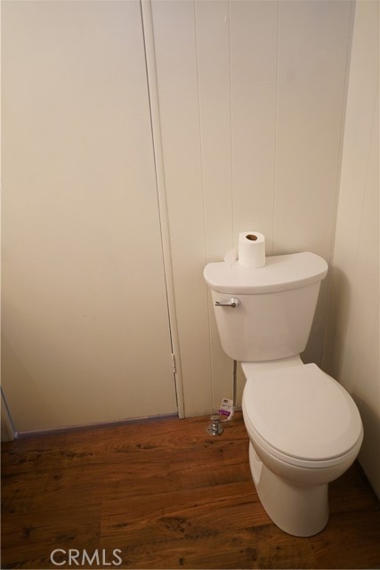 9391 California Ave, Riverside CA: https://media.crmls.org/medias/cafc32ca-3013-4b84-838d-22fba8db1fff.jpg