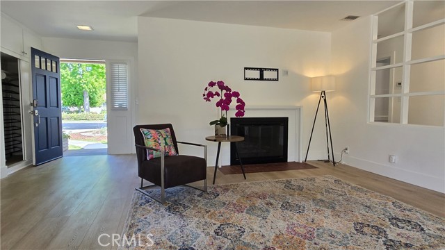 Detail Gallery Image 5 of 36 For 3280 Orlando Rd, Pasadena,  CA 91107 - 3 Beds | 2 Baths