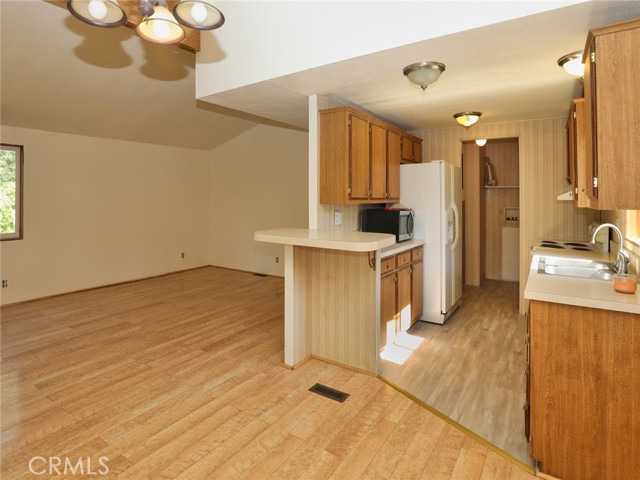 Detail Gallery Image 7 of 56 For 14908 Park St, Clearlake,  CA 95422 - 2 Beds | 2 Baths