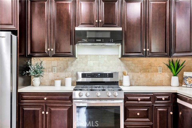 5104 E Henley Place, Orange CA: https://media.crmls.org/medias/cafd5694-6a95-4872-b1e7-de05e92faa1d.jpg