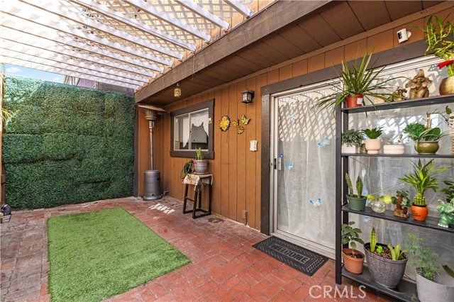 Detail Gallery Image 23 of 31 For 9158 Van Nuys Bld #8,  Panorama City,  CA 91402 - 2 Beds | 3 Baths