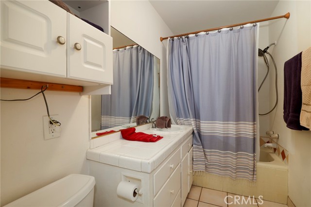 Detail Gallery Image 26 of 35 For 10611 San Luis Ave, South Gate,  CA 90280 - 5 Beds | 2 Baths