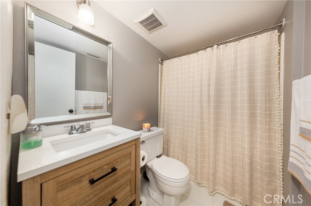 Detail Gallery Image 14 of 17 For 870 Falcon Ln, Redlands,  CA 92374 - 4 Beds | 2 Baths