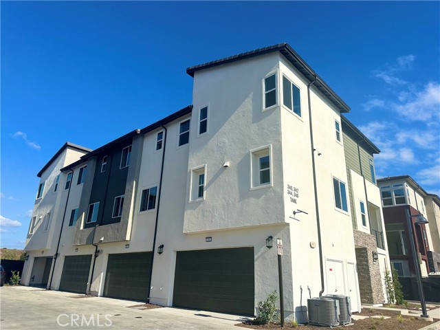 Detail Gallery Image 3 of 35 For 340 Tank, Irvine,  CA 92618 - 4 Beds | 3/1 Baths