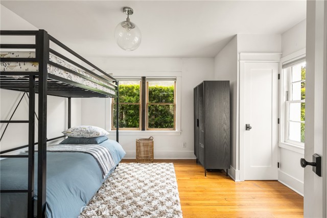 661 Grand Avenue, Long Beach CA: https://media.crmls.org/medias/caff98fc-1c28-4b0c-a2c1-a81c8ef34243.jpg