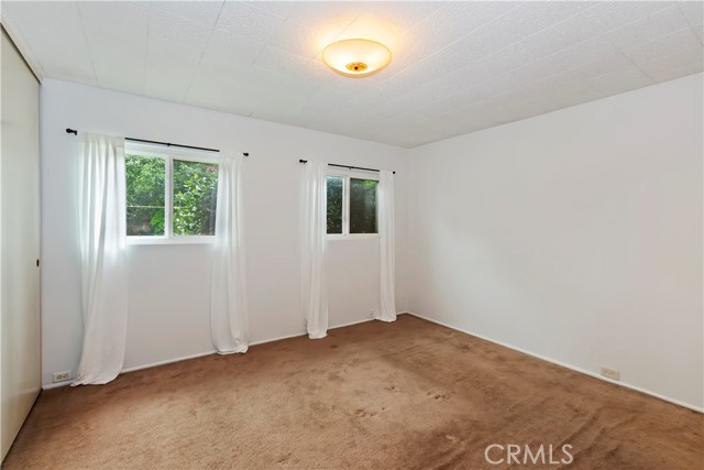 Image 17 of 26 For 738 Hollenbeck Avenue