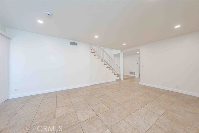 5212 Chablis Circle, Irvine CA: https://media.crmls.org/medias/cb019501-4f4b-42d7-ad1e-77fdeb73af58.jpg
