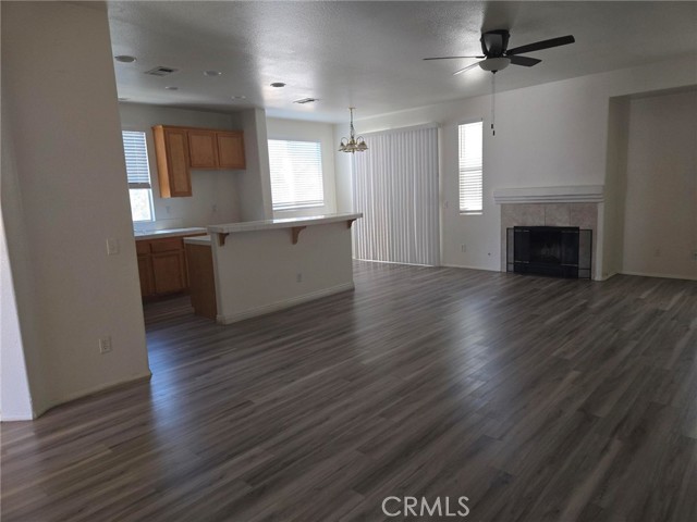 Detail Gallery Image 3 of 8 For 25850 Shoreline, Moreno Valley,  CA 92551 - 3 Beds | 2 Baths