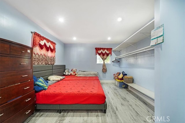 Detail Gallery Image 30 of 58 For 15330 Hart St, Van Nuys,  CA 91406 - 4 Beds | 4 Baths