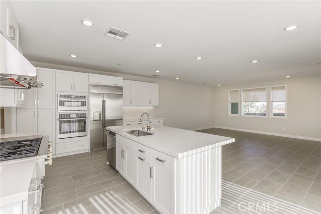 Detail Gallery Image 7 of 28 For 132 Chorus, Irvine,  CA 92618 - 4 Beds | 3/1 Baths