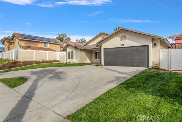 304 N Dearborn, Redlands CA: https://media.crmls.org/medias/cb025f48-3498-43f6-9b8c-4e78224c6e7a.jpg