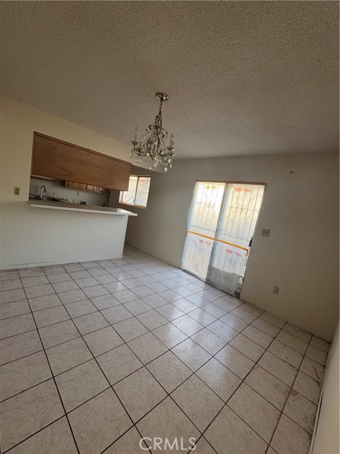 Detail Gallery Image 3 of 17 For 529 531 Sydney Dr, East Los Angeles,  CA 90022 - 5 Beds | 2 Baths