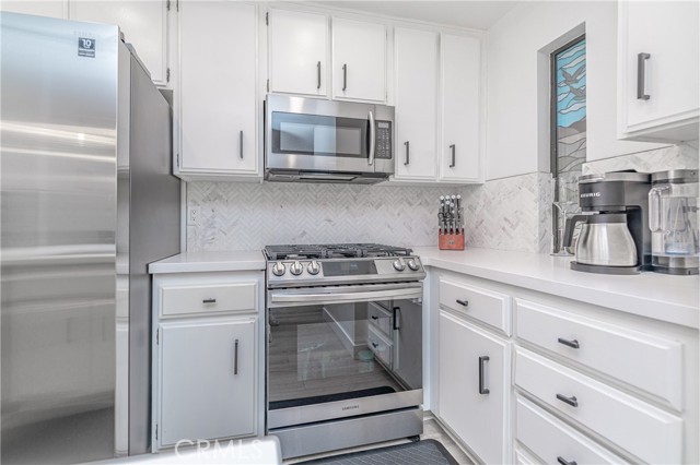 Image 12 of 26 For 600 Brea Boulevard 47