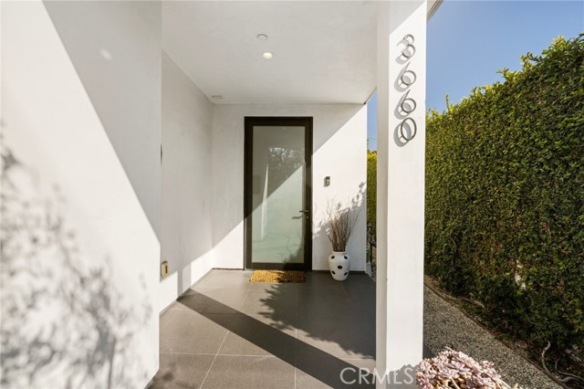 3660 Beethoven Street, Los Angeles CA: https://media.crmls.org/medias/cb0434ed-6cd5-4787-a9a3-5f0f983a380f.jpg