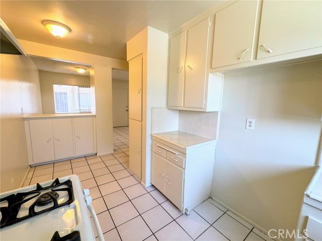 1026 W Granada Court, Ontario CA: https://media.crmls.org/medias/cb04ebc6-9b6a-46b3-8618-4d42d9afc69a.jpg